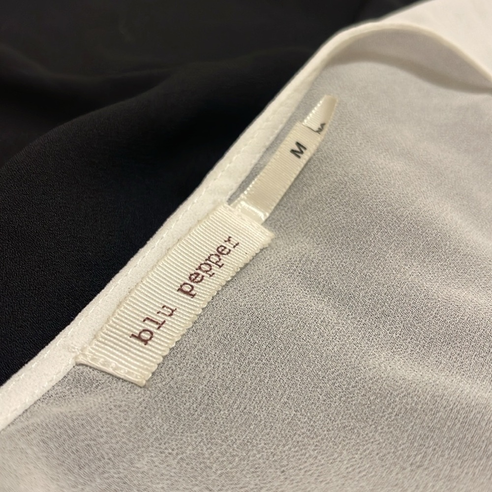 Blu Pepper Top - Picture 5 of 6